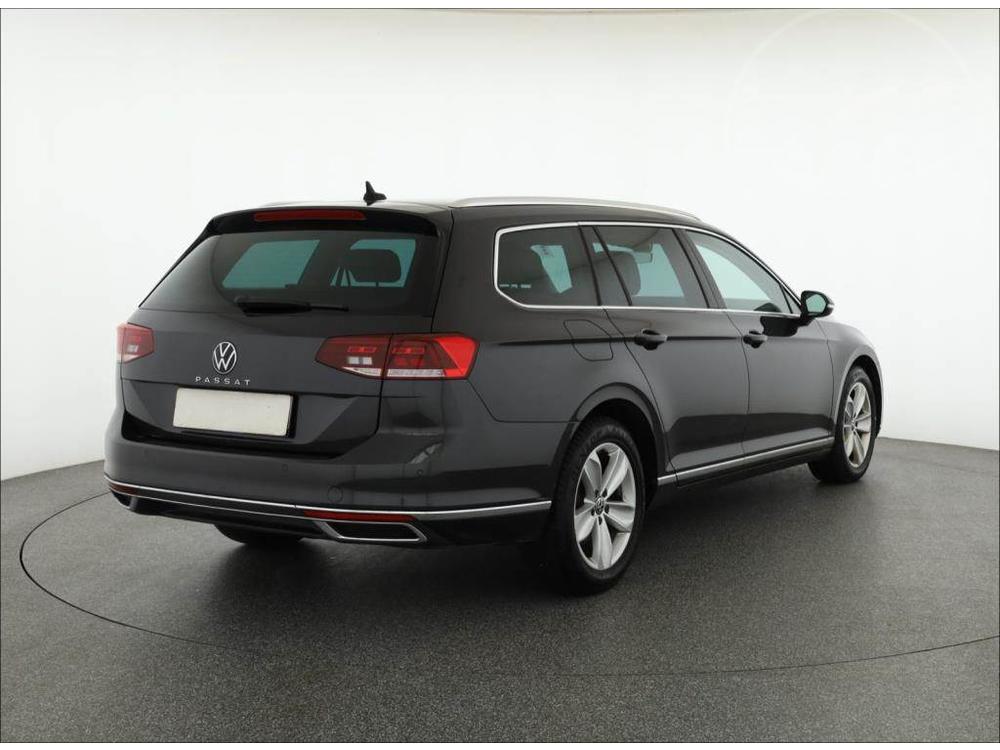 Volkswagen Passat 2.0 TDI, Automat, R,2.maj