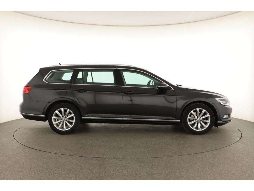 Volkswagen Passat 2.0 TDI, Highline, Serv.kniha