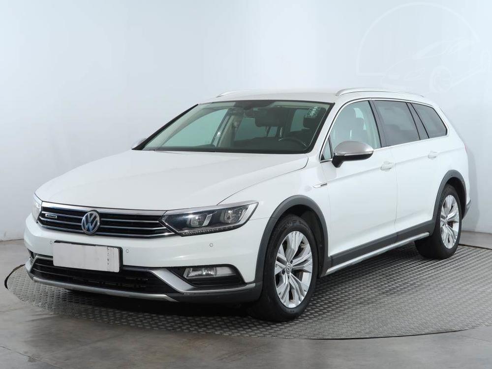 Prodm Volkswagen Passat 2.0 TDI, NOV CENA, 4X4