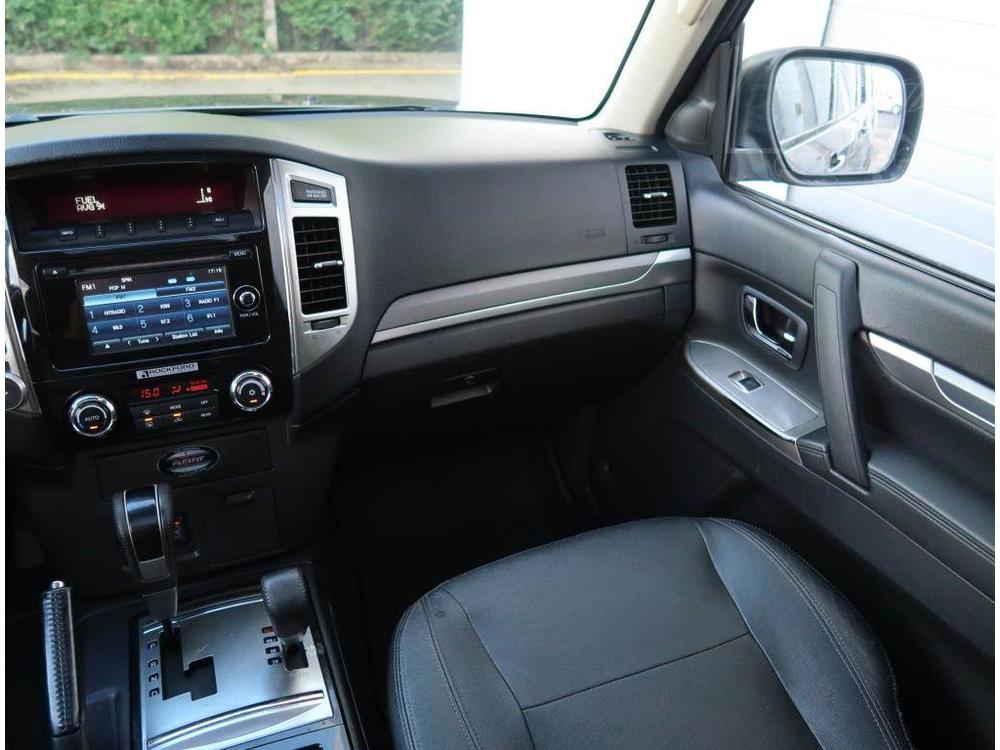 Mitsubishi Pajero 3.2 DI-D, NOV CENA, 4X4