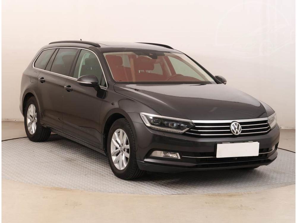 Volkswagen Passat 2.0 TDI, Comfortline, Navi