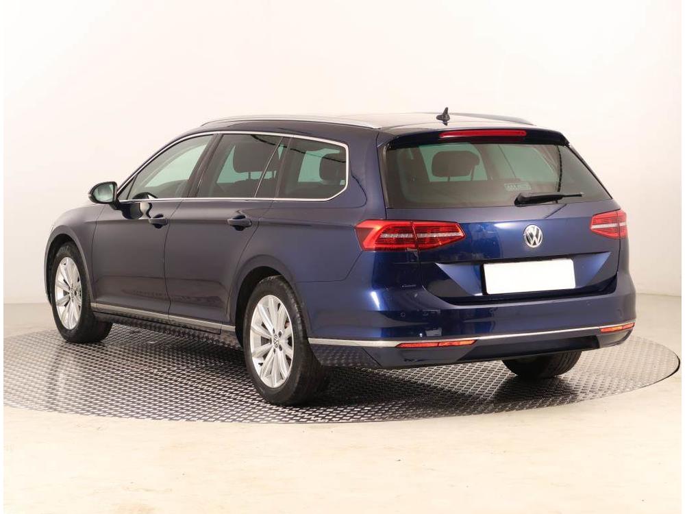 Volkswagen Passat 2.0 TDI, Highline, NOV CENA