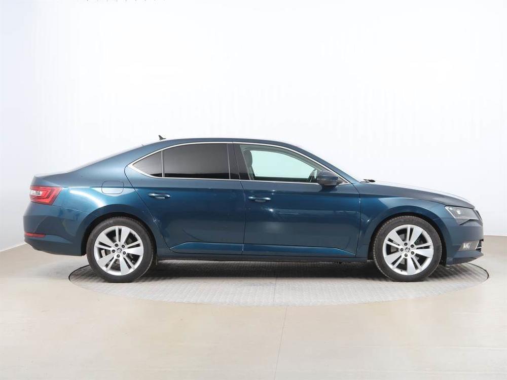 koda Superb 2.0 TDI, Automat, R,2.maj