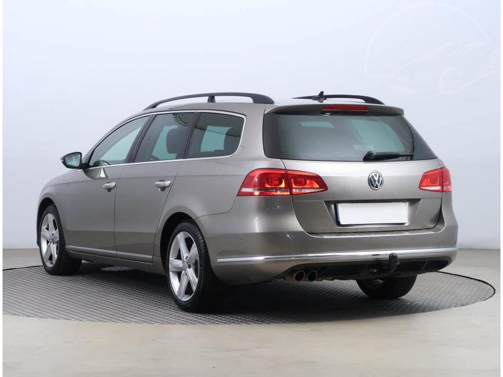 Volkswagen Passat 2.0 TDI, Navi