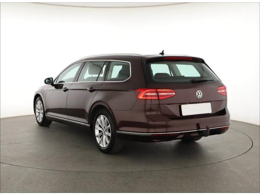 Volkswagen Passat 2.0 TDI, Highline, NOV CENA