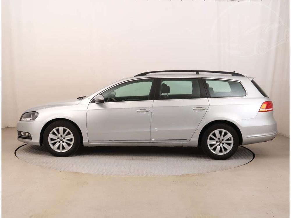 Volkswagen Passat 2.0 TDI, NOV CENA, Navi