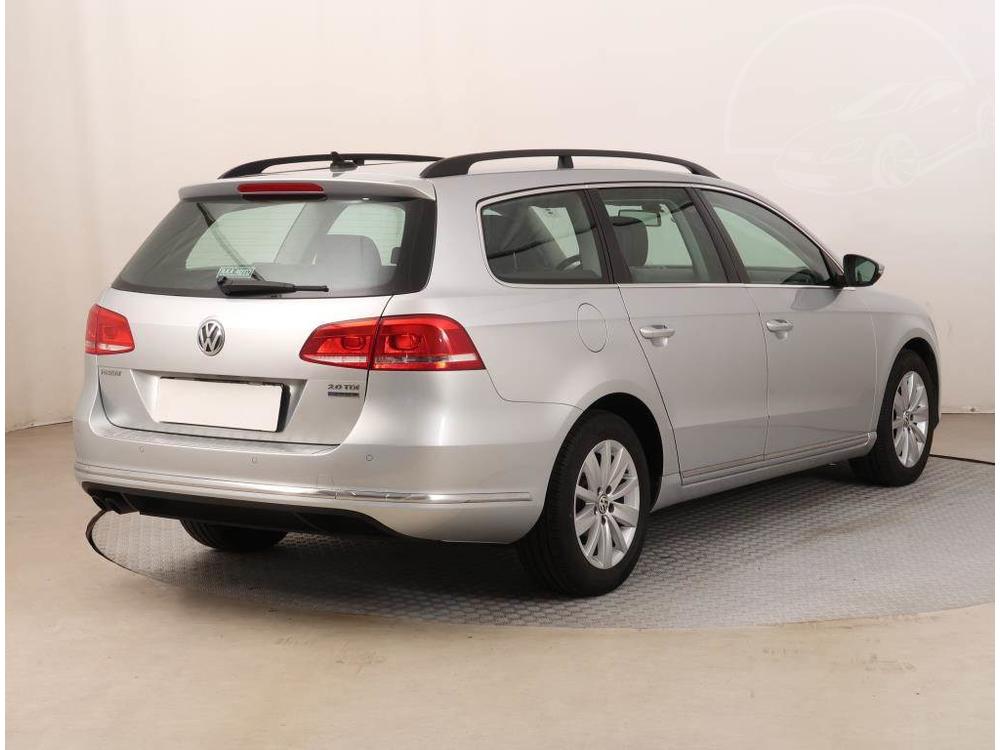 Volkswagen Passat 2.0 TDI, NOV CENA, Navi