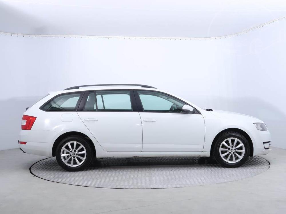 koda Octavia 1.6 TDI, NOV CENA, 6mst