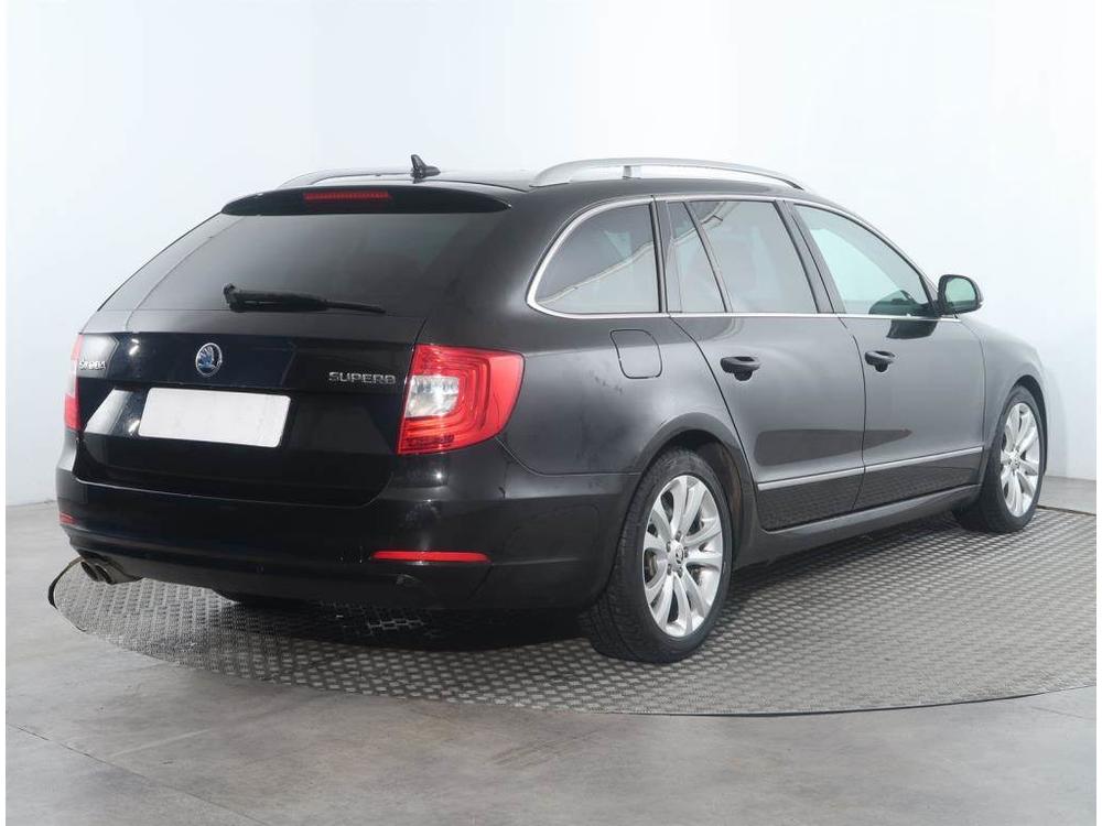 koda Superb 2.0 TDI, Automat, Navi, Xenony