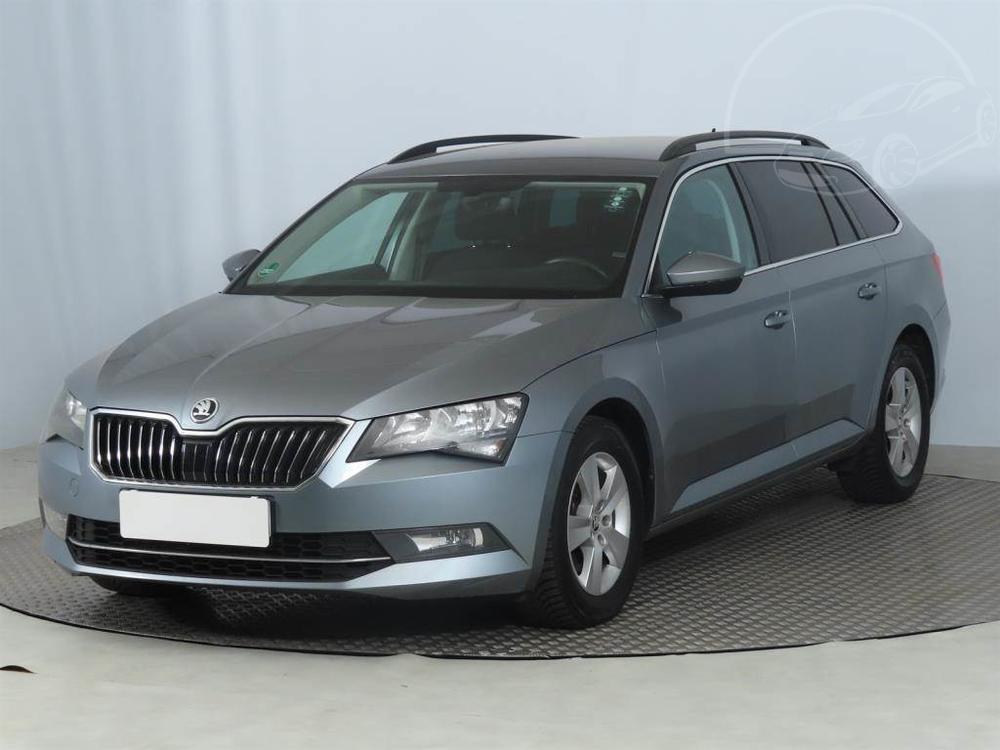 koda Superb 2.0 TDI, Automat, Navi