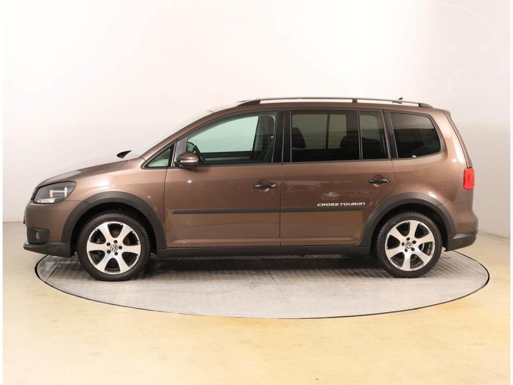 Volkswagen Touran 1.6 TDI, Cross, R,2.maj