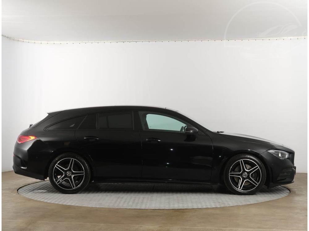 Mercedes-Benz CLA 200, AMG Paket, Automat