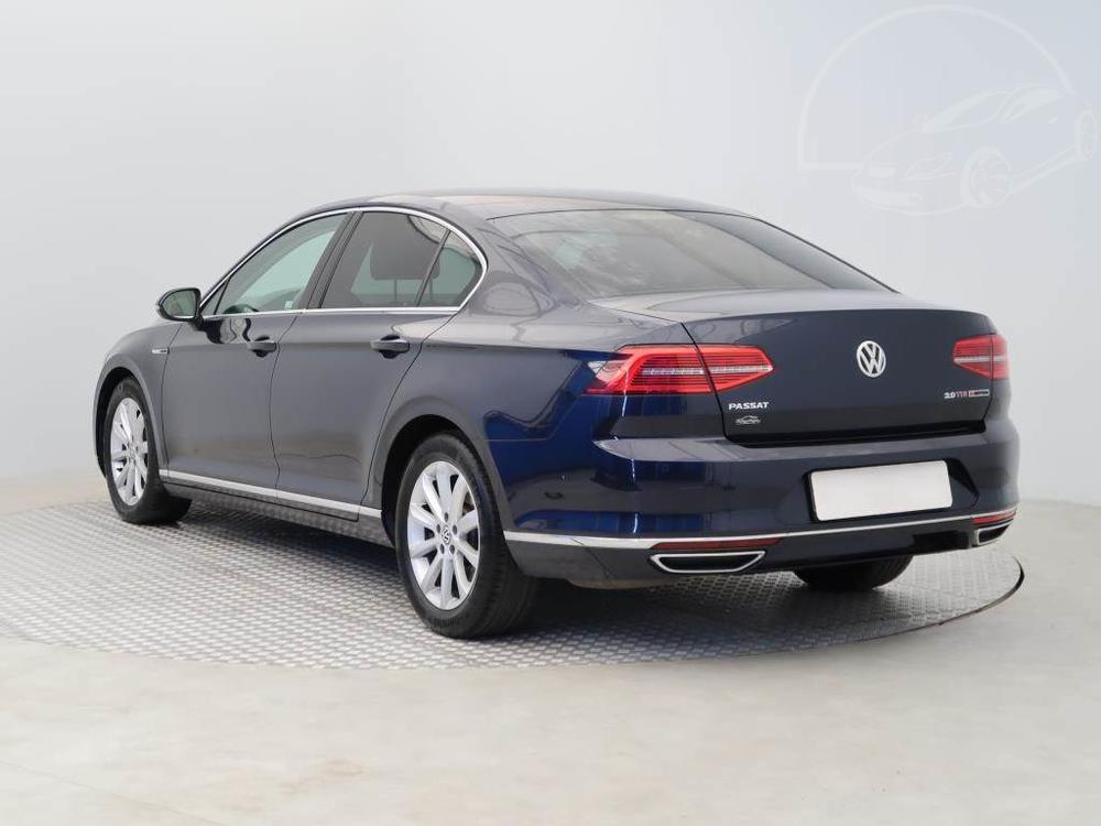 Volkswagen Passat 2.0 BiTDI, Highline, NOV CENA