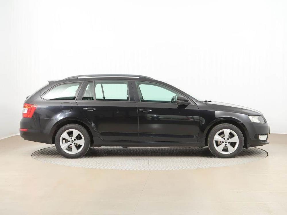 koda Octavia 1.6 TDI, Serv.kniha, Ke