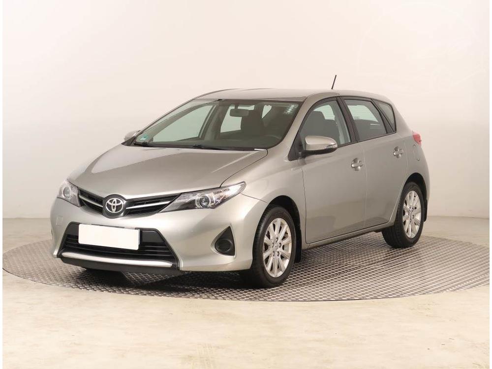 Prodm Toyota Auris 1.3 Dual VVT-i, NOV CENA