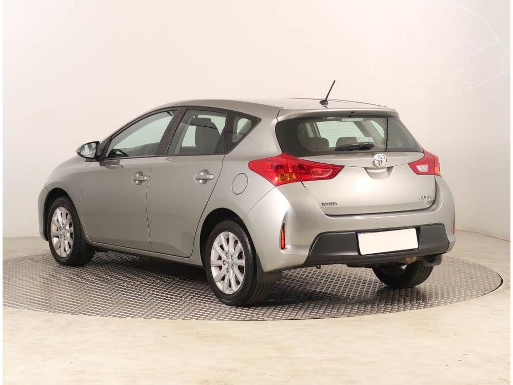 Toyota Auris 1.3 Dual VVT-i, NOV CENA