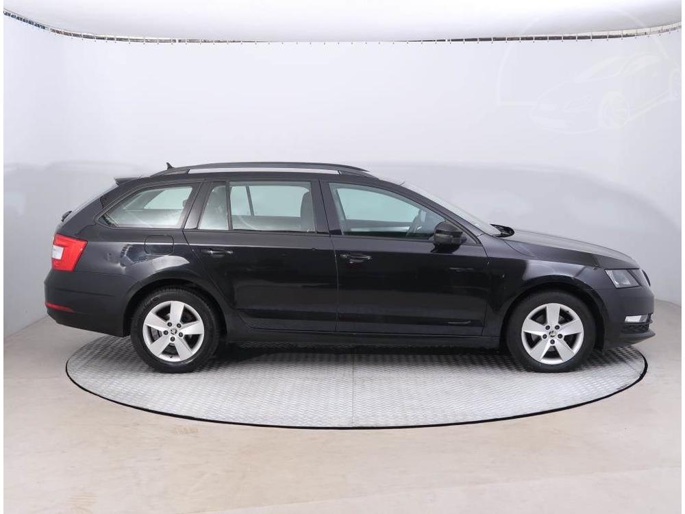 koda Octavia 1.6 TDI, NOV CENA, Automat