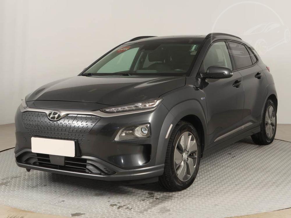 Prodm Hyundai Kona Electric 64 kWh, SoH 100%