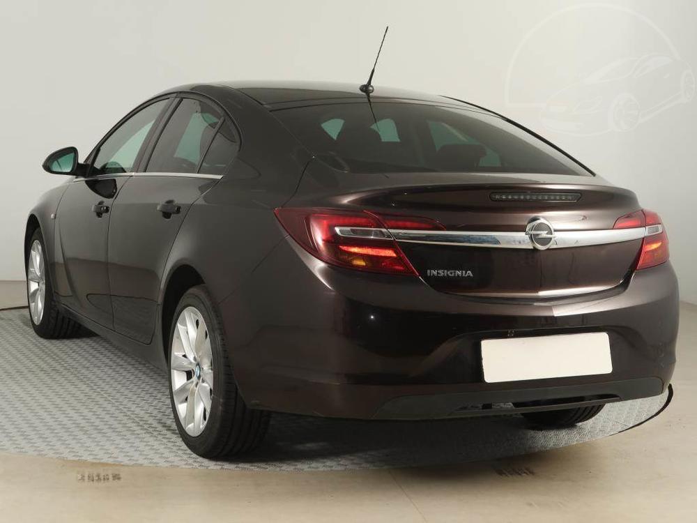 Opel Insignia 1.8, NOV CENA, Navi