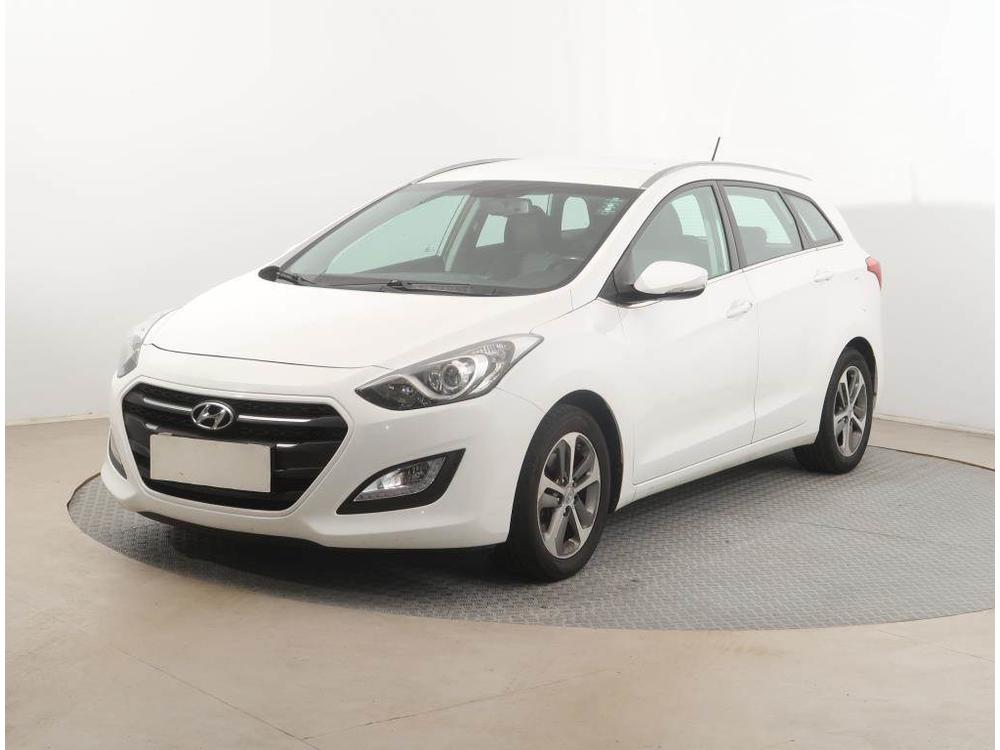 Hyundai i30 1.6 MPI, Automatick klima