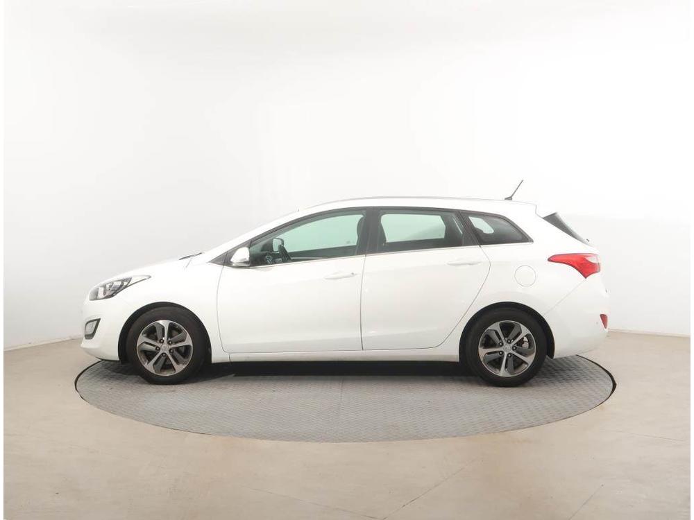 Hyundai i30 1.6 MPI, Automatick klima