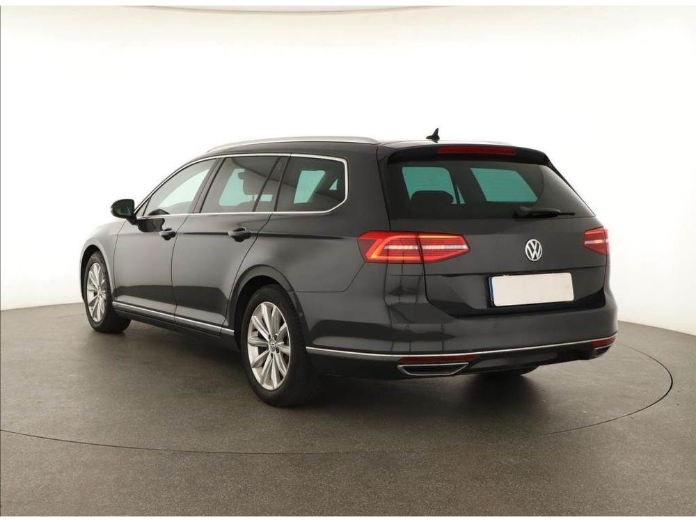 Volkswagen Passat 2.0 TDI, Highline, NOV CENA