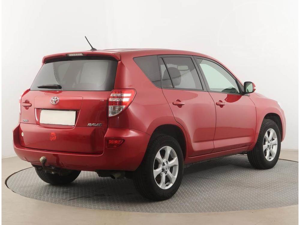 Toyota RAV4 2.2 D-4D, NOV CENA, 4X4