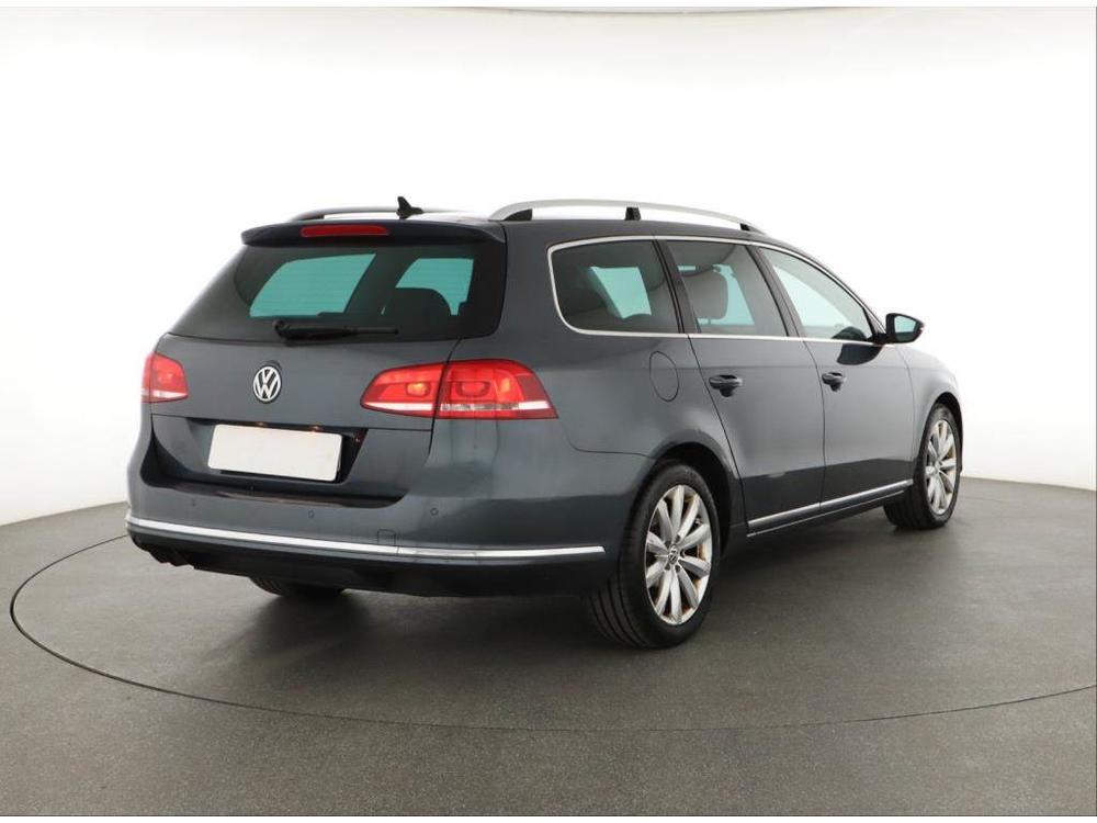 Volkswagen Passat 2.0 TDI, NOV CENA, R,2.maj