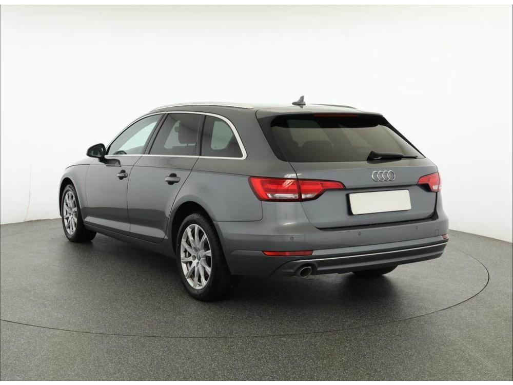 Audi A4 2.0 TDI, NOV CENA, Serv.kniha