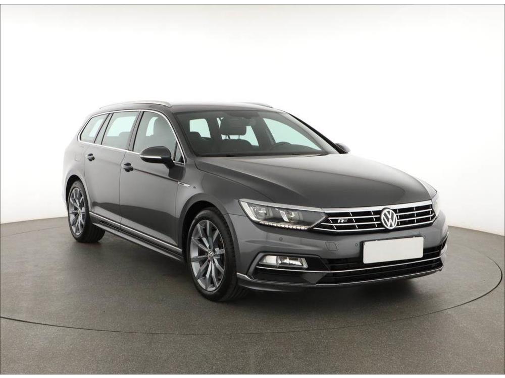 Prodm Volkswagen Passat 2.0 BiTDI, R-Line, NOV CENA