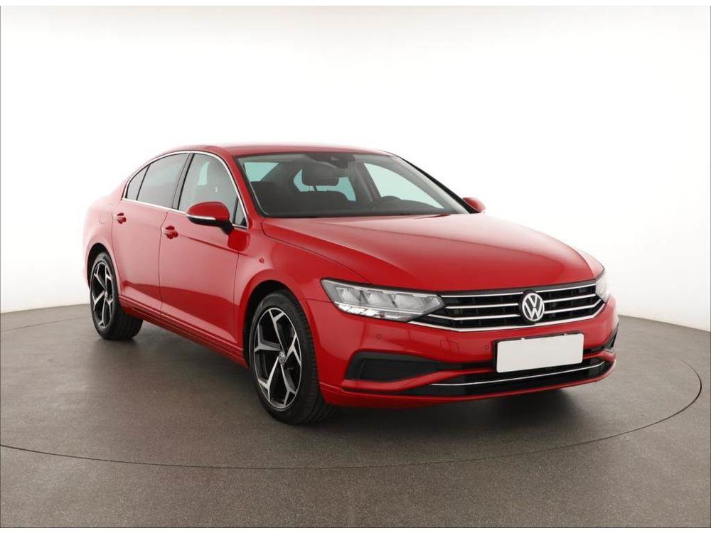 Volkswagen Passat 1.5 TSI, Automatick klima