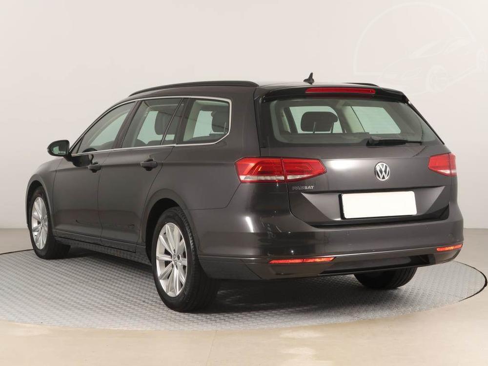 Volkswagen Passat 2.0 TDI, Business, NOV CENA