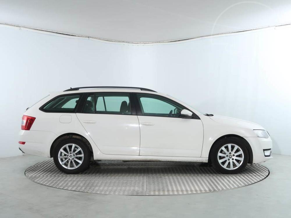 koda Octavia 2.0 TDI, Ambiente, Serv.kniha