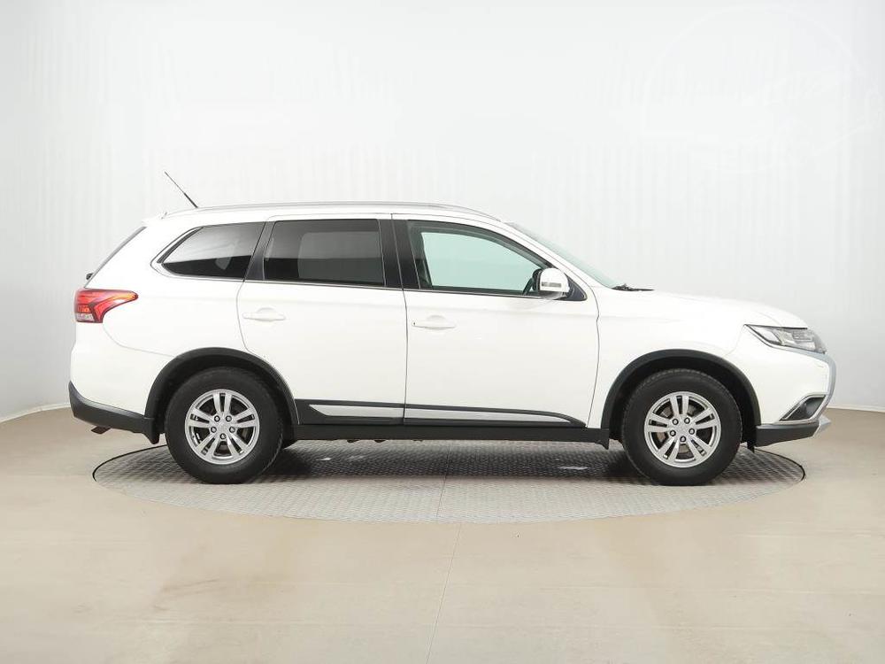 Mitsubishi Outlander 2.2 DI-D, NOV CENA, 4X4