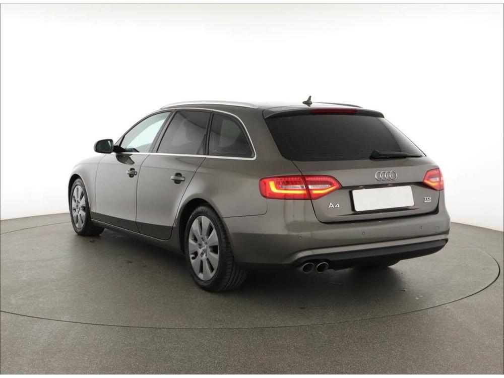 Audi A4 2.0 TDI, NOV CENA, 4X4, R