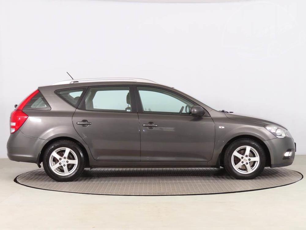 Kia Ceed 1.6 CVVT, NOV CENA, R,1.maj