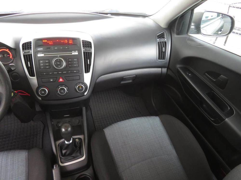 Kia Ceed 1.6 CVVT, NOV CENA, R,1.maj