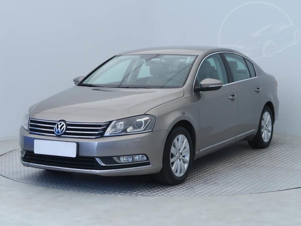 Volkswagen Passat 2.0 TDI, Highline, R,2.maj