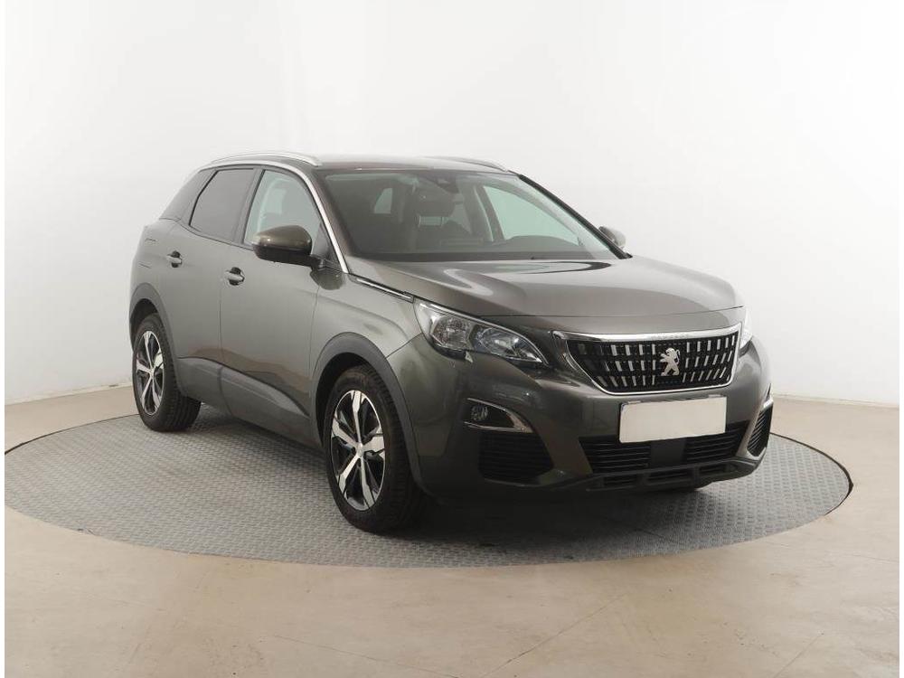 Prodm Peugeot 3008 1.2 PureTech, NOV CENA, R