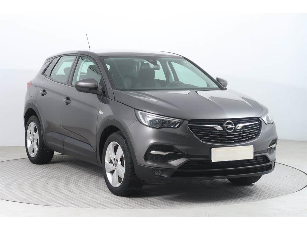 Opel Grandland X 1.2 Turbo, Serv.kniha