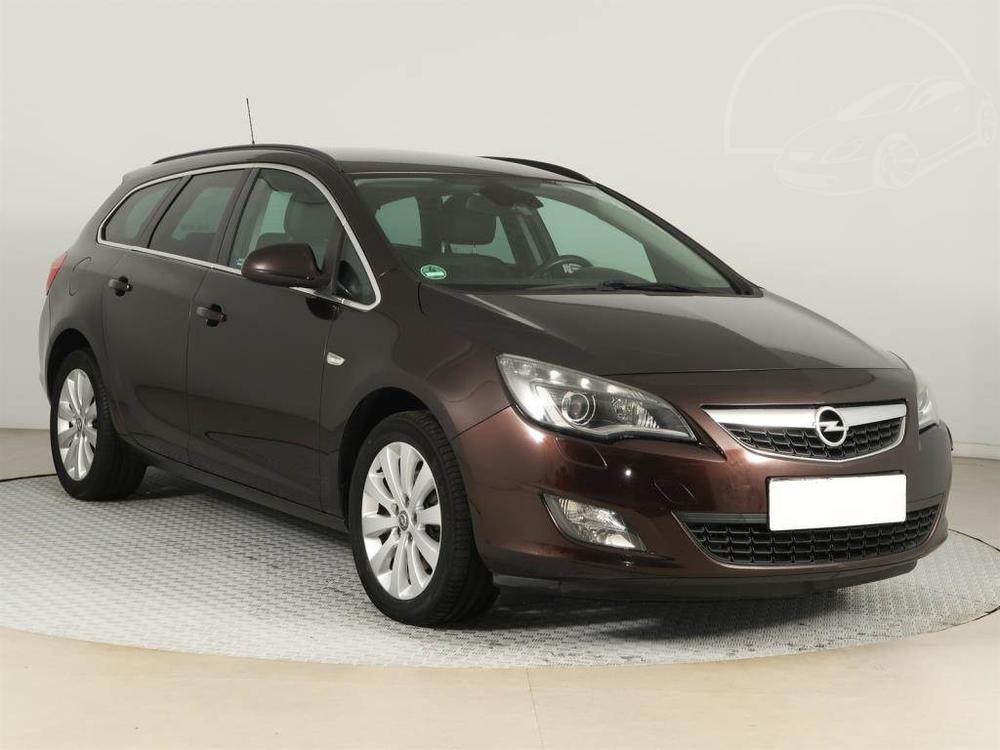 Opel Astra 2.0 CDTI, ČR,2.maj, Serv.kniha