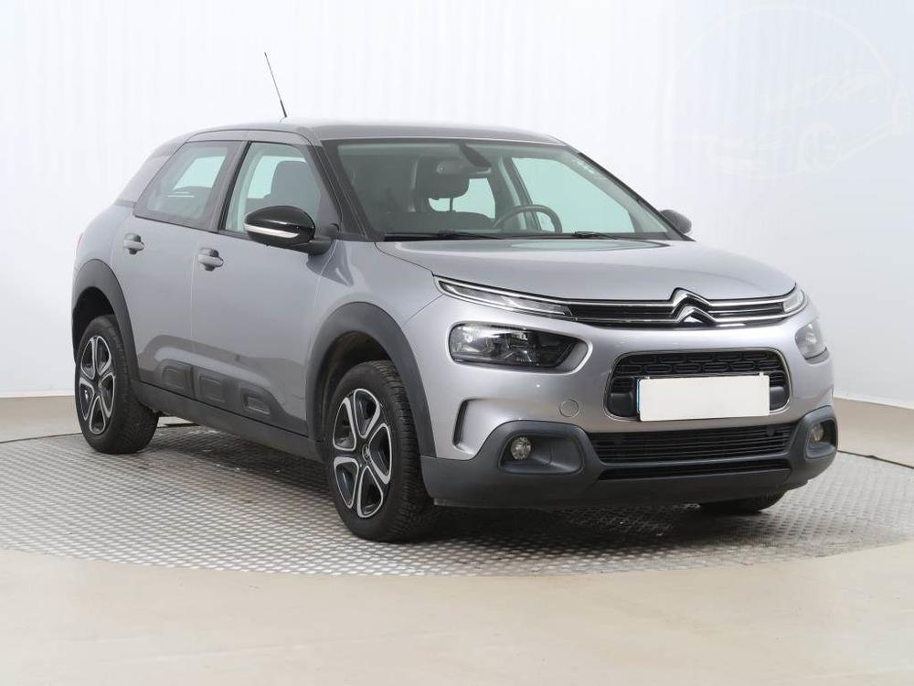 Citroën C4 Cactus 1.2 PureTech, ČR,1.maj