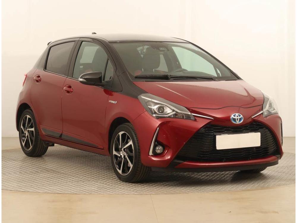 Toyota Yaris 1.5 VVT-i Hybrid, Automat, ČR