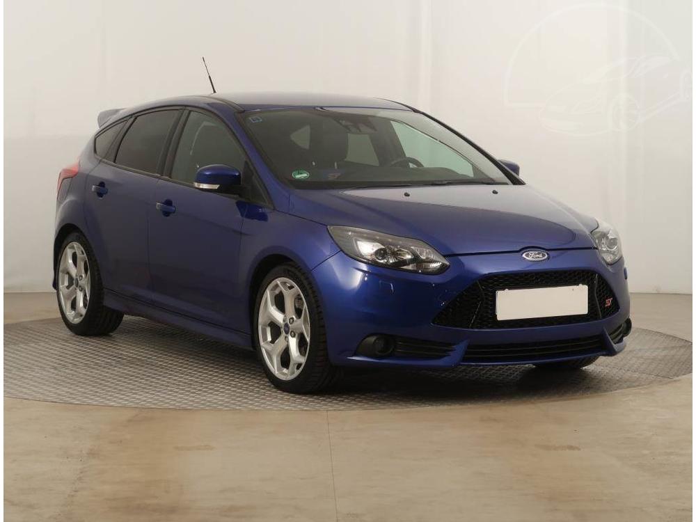 Ford Focus 2.0 EcoBoost ST, Serv.kniha