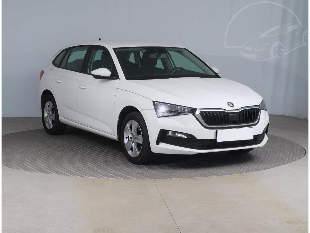 Škoda Scala 1.5 TSI, ČR,2.maj, Serv.kniha