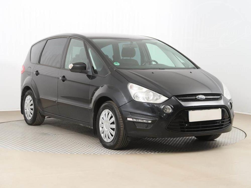 Ford S-Max 2.0 TDCi, 7 míst, Navi