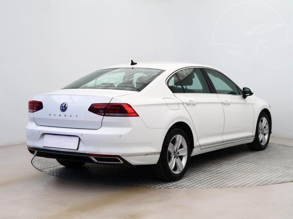 Volkswagen Passat 1.5 TSI, NOV CENA, Automat