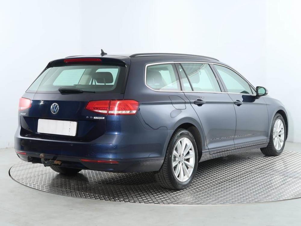 Volkswagen Passat 2.0 TDI, NOV CENA, Serv.kniha