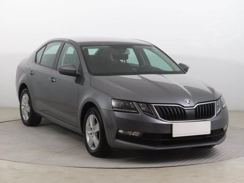 Škoda Octavia 1.4 TSI, ČR,2.maj, Serv.kniha