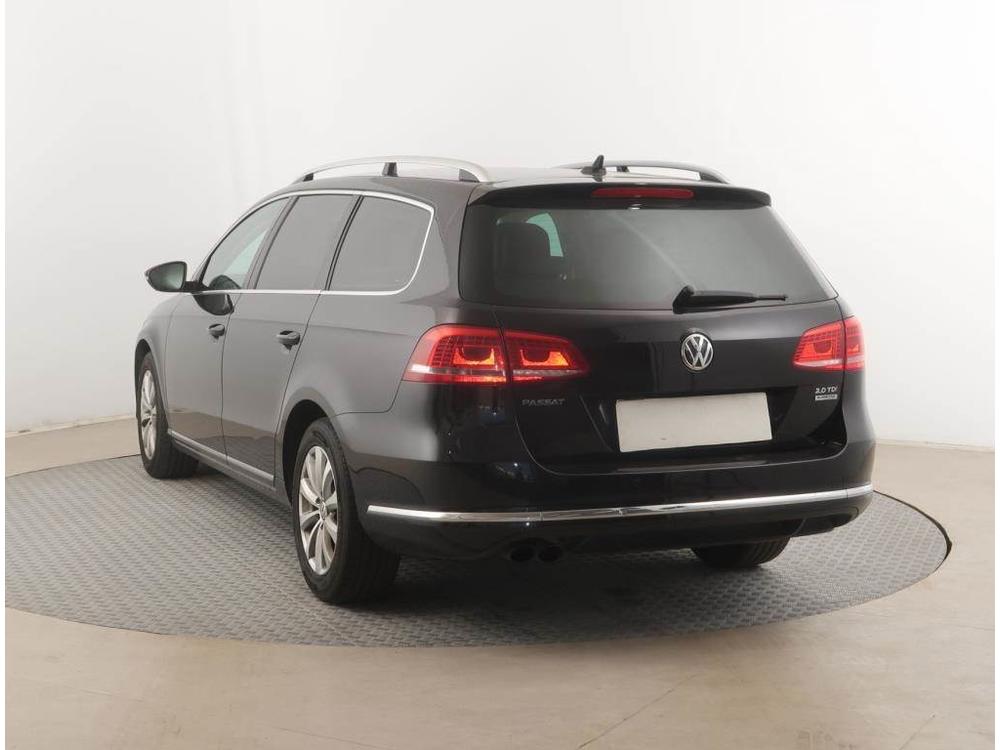 Volkswagen Passat 2.0 TDI, NOV CENA, Navi